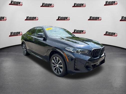 2025 BMW X6 M60i