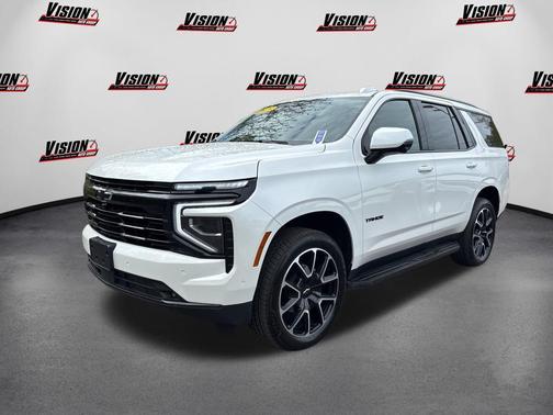 Iridescent Pearl Tricoat 2025 Chevrolet Tahoe 4WD RST