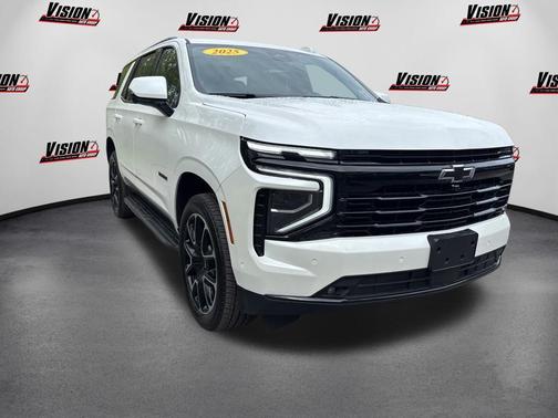 Iridescent Pearl Tricoat 2025 Chevrolet Tahoe 4WD RST