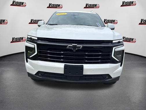 Iridescent Pearl Tricoat 2025 Chevrolet Tahoe 4WD RST