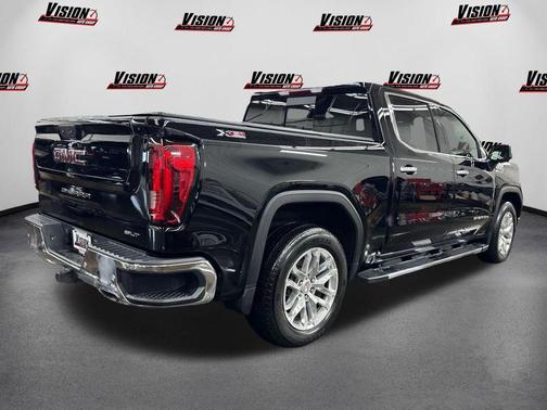 Onyx Black 2019 GMC Sierra 1500 SLT