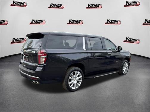 2022 Chevrolet Suburban 4WD High Country