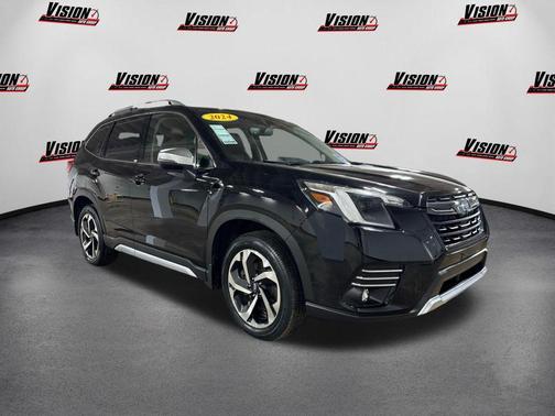 Crystal Black Silica 2024 Subaru Forester Touring