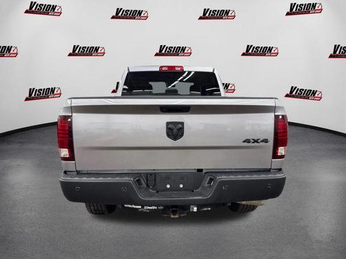 2022 RAM 1500 Classic Warlock Quad Cab 4x4 6'4' Box