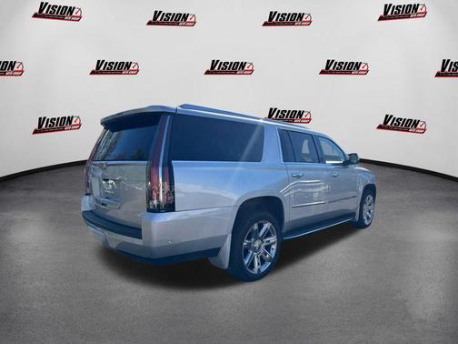 2017 Cadillac Escalade ESV Luxury