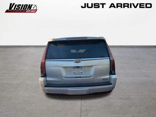 2017 Cadillac Escalade ESV Luxury