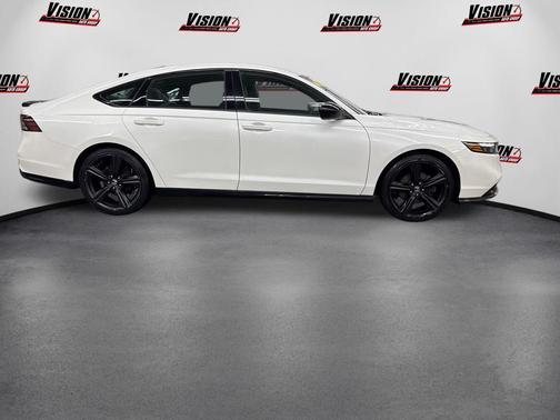 Urban Gray Pearl 2023 Honda Accord Hybrid Sport-L