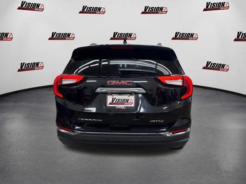 2024 GMC Terrain AWD AT4