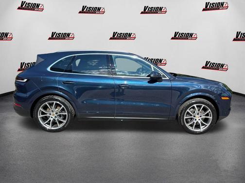 2024 Porsche Cayenne Base