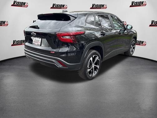 Mosaic Black Metallic 2024 Chevrolet Trax FWD 1RS