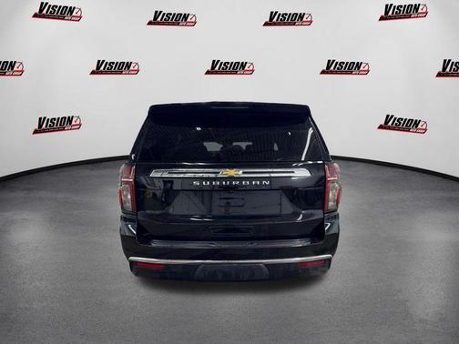 2022 Chevrolet Suburban LS