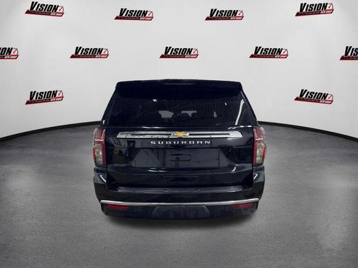 2022 Chevrolet Suburban LS