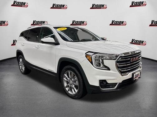Summit White 2022 GMC Terrain SLT