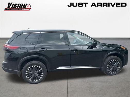 2025 Nissan Rogue Platinum