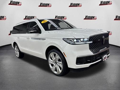 2025 Lincoln Navigator Reserve