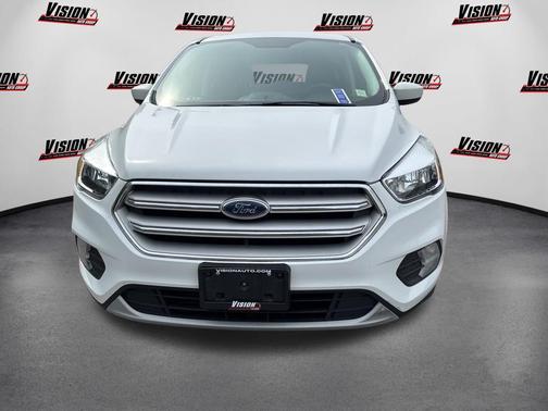 Oxford White 2019 Ford Escape SE