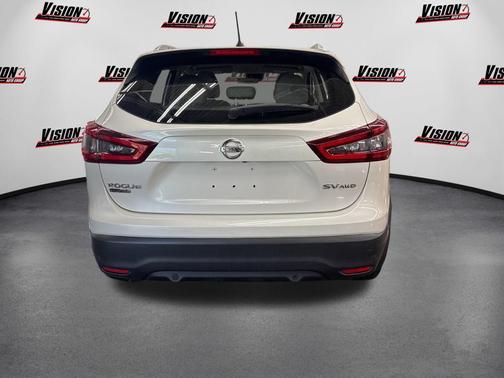 Pearl White Tricoat 2020 Nissan Rogue Sport SV