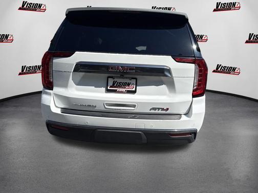 Summit White 2022 GMC Yukon XL 4WD AT4