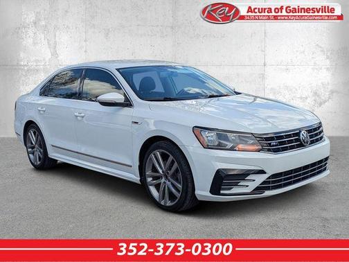 2017 Volkswagen Passat 1.8T R-Line