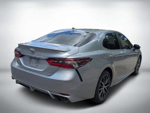 Celestial Silver Metallic 2023 Toyota Camry SE