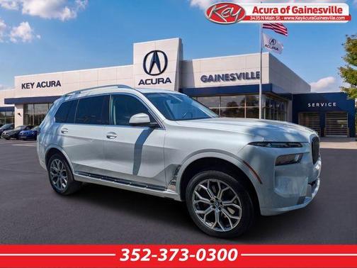White Metallic 2026 BMW X7 xDrive40i