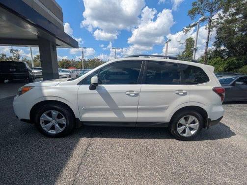 Crystal White Pearl 2016 Subaru Forester 2.5i Limited