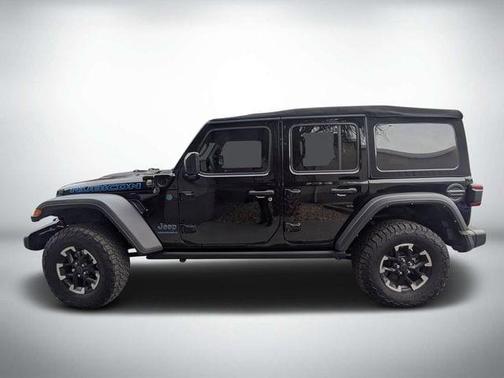 Black Clearcoat 2024 Jeep Wrangler 4xe Rubicon