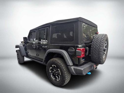 Black Clearcoat 2024 Jeep Wrangler 4xe Rubicon