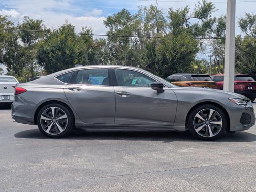 2025 Acura TLX