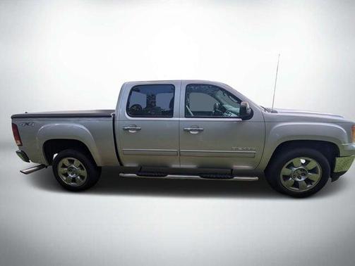 Sheer Silver Metallic 2010 GMC Sierra 1500 SLT