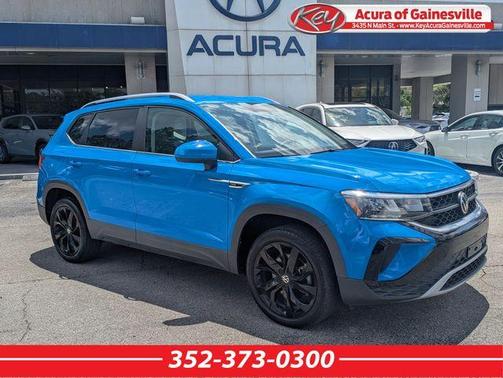 Cornflower Blue 2022 Volkswagen Taos 1.5T SE