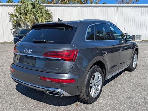 2022 Audi Q5 45 S line quattro Premium
