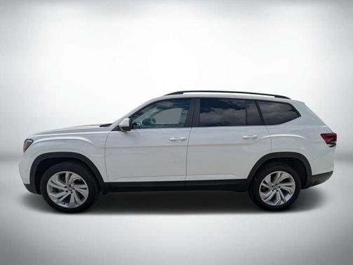 Pure White 2023 Volkswagen Atlas 3.6L SE w/Technology