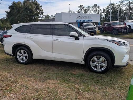 2021 Toyota Highlander LE