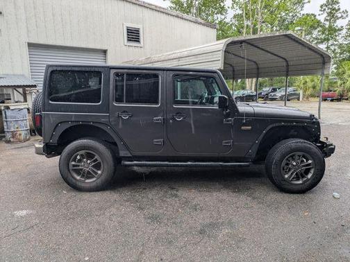 Granite Crystal Clearcoat Metallic 2017 Jeep Wrangler Unlimited Sahara