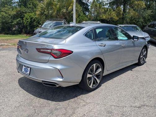 Lunar 2025 Acura TLX Technology