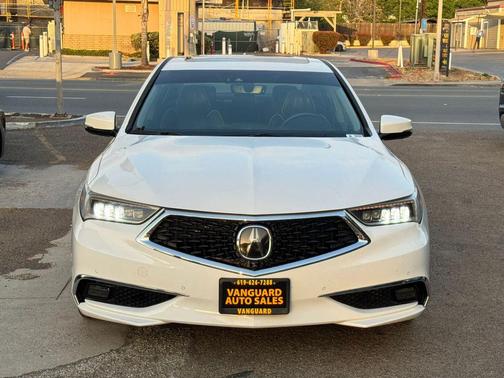 Platinum White Pearl 2019 Acura TLX FWD