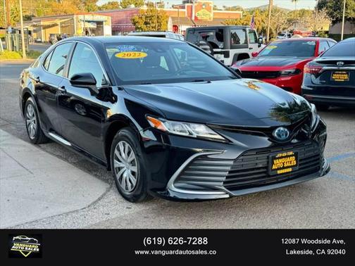 2022 Toyota Camry LE