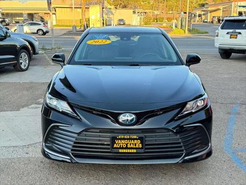 2022 Toyota Camry LE