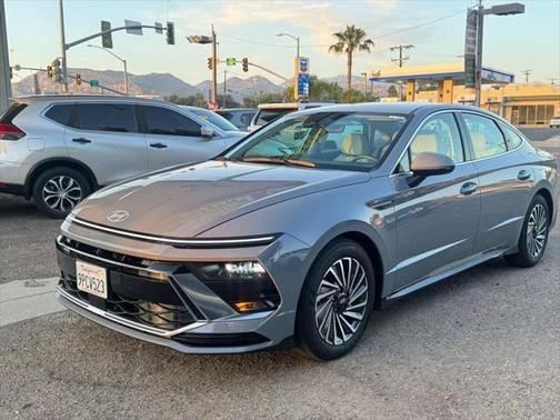 2024 Hyundai SONATA Hybrid SE