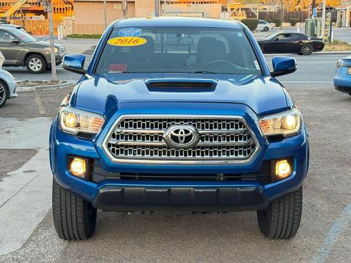 2016 Toyota Tacoma TRD Sport