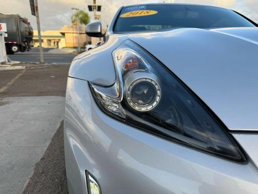 2018 Nissan 370Z Touring