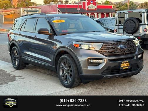 Carbonized Gray Metallic 2021 Ford Explorer XLT