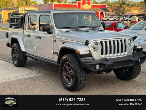 Silver Zynith Clearcoat 2022 Jeep Gladiator Sport S