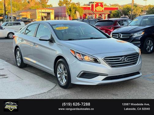 2017 Hyundai SONATA SE