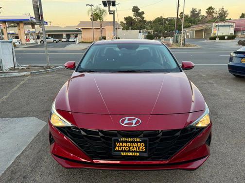 2022 Hyundai ELANTRA HEV Blue