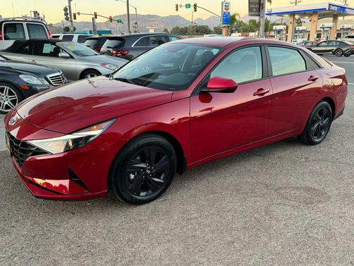 2022 Hyundai ELANTRA HEV Blue