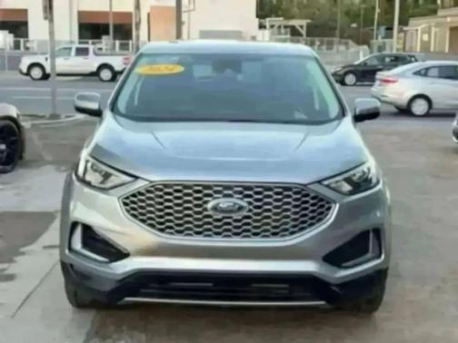 Iconic Silver Metallic 2024 Ford Edge SEL