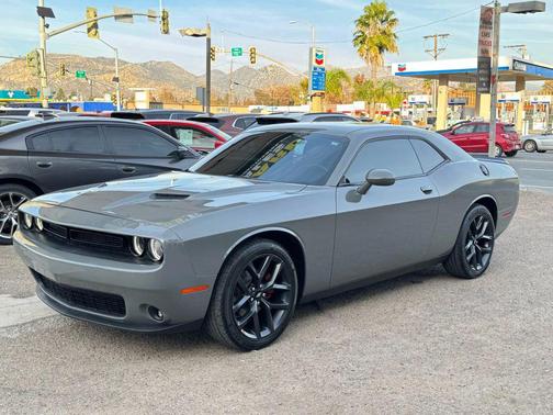 2019 Dodge Challenger SXT