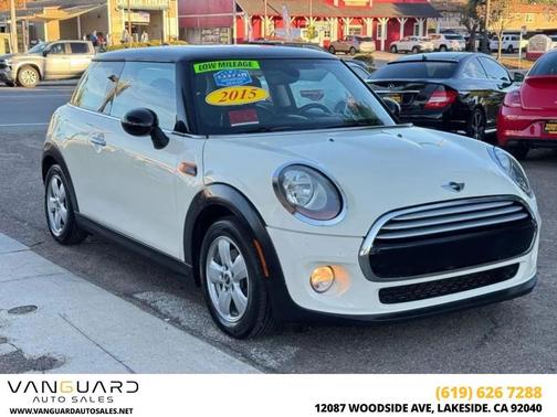 Pepper White 2015 MINI Hardtop Cooper